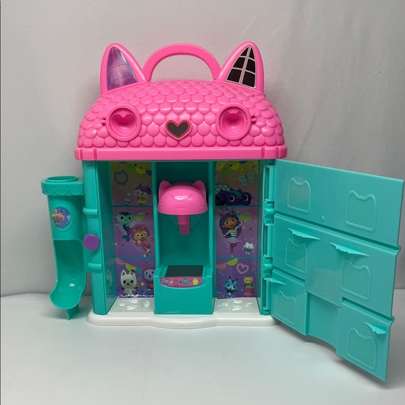 Gabby Dough Dollhouse Pink and Teal Cat Playset - Picture 8 of 11